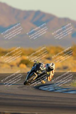 media/Jan-21-2023-CVMA (Sat) [[b9eef8ba1f]]/Race 13 500 Supersport-350 Supersport/